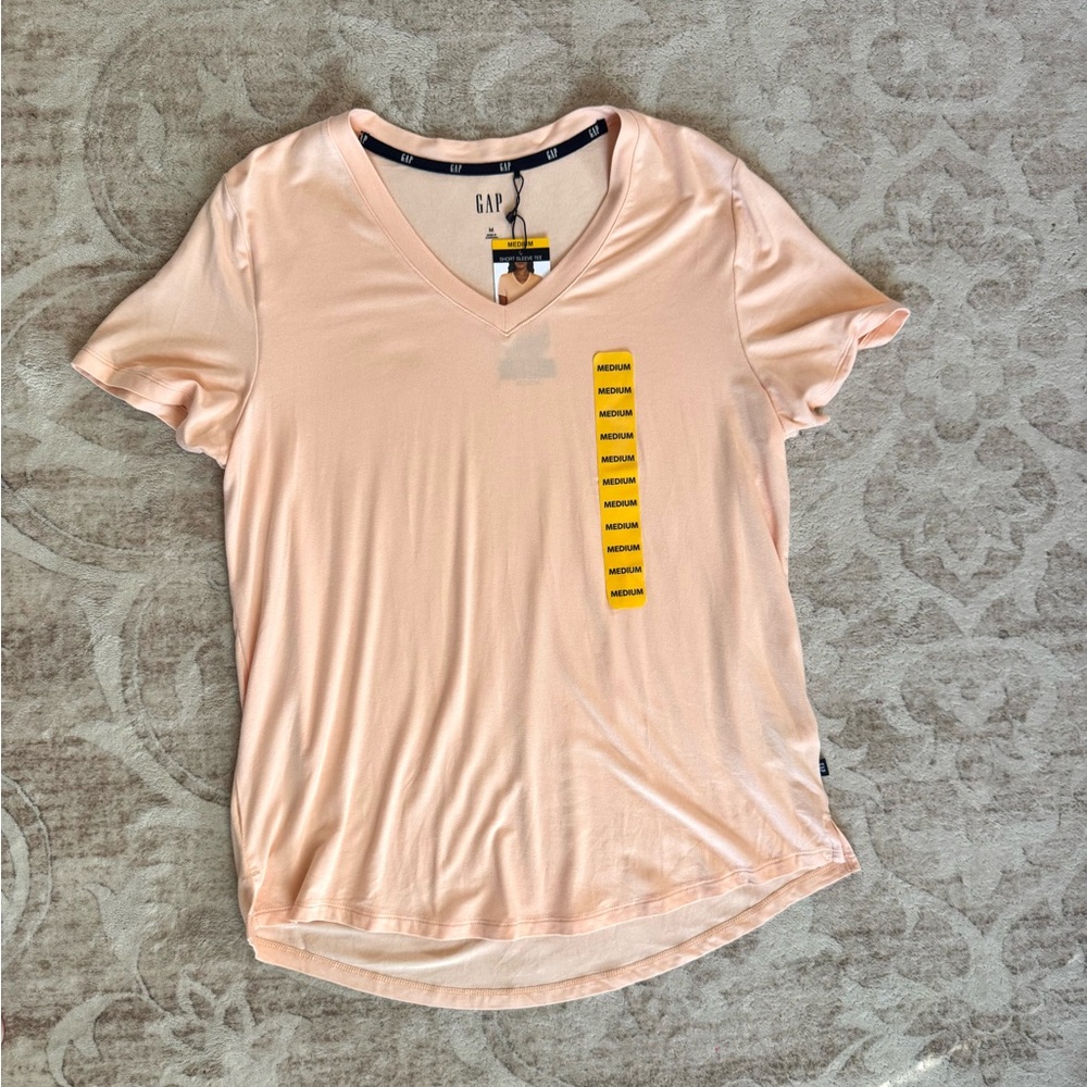 Gap Ladies Relaxed Easy Fit Short Sleeve V-Neck Tee